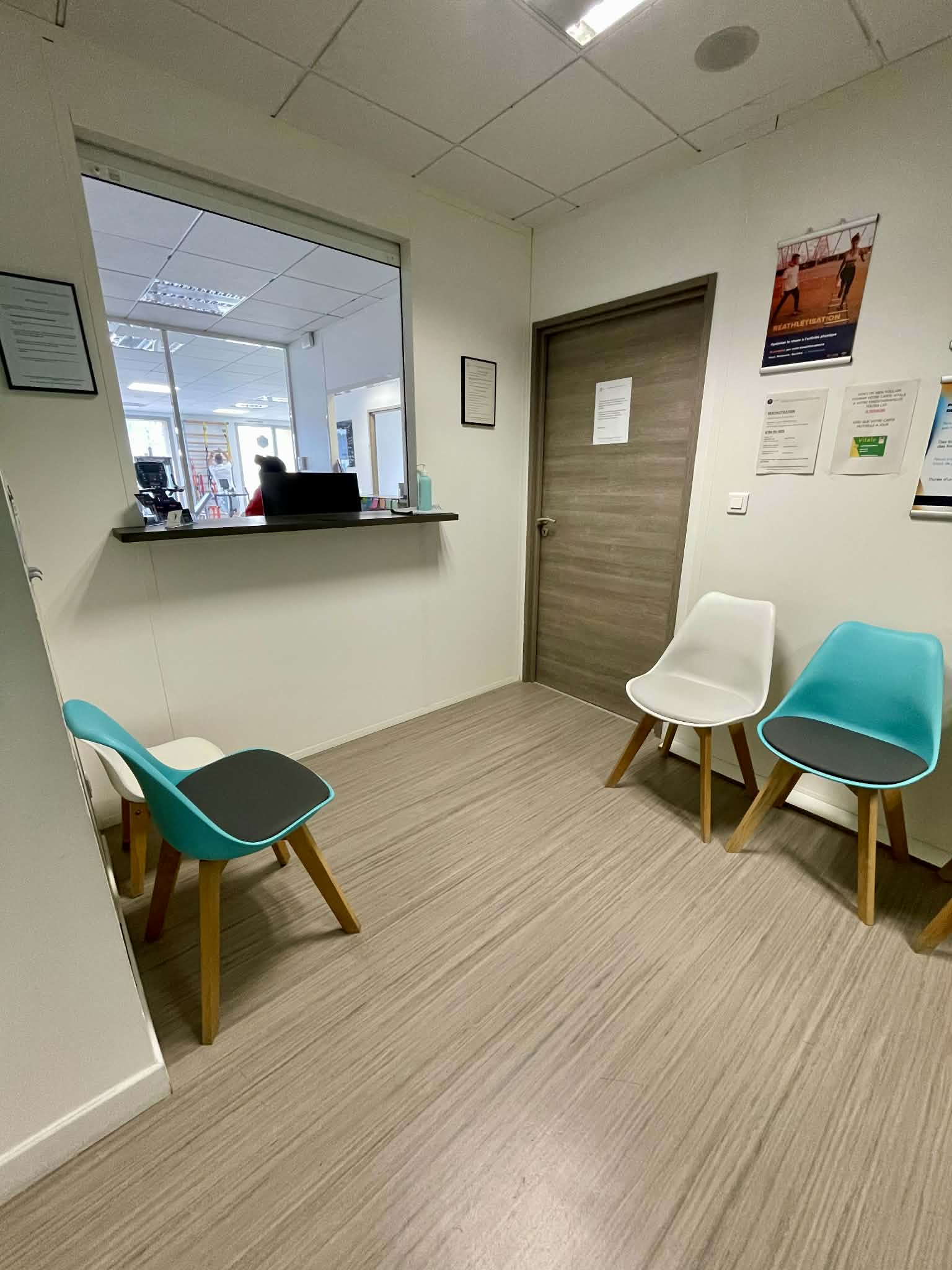 Salle d'attente du cabinet des Milles